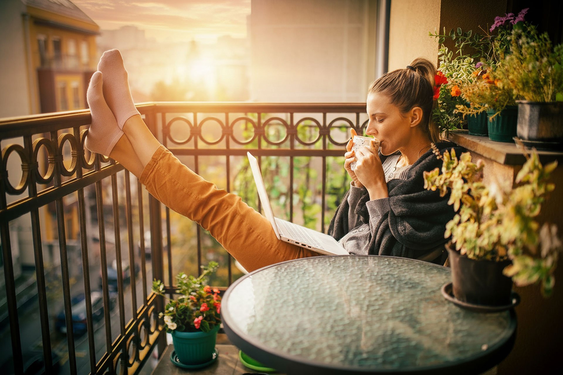 LP-Sunrise-coffee-moment