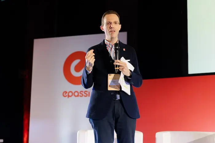 Eugenio Pelitti HR Director di Campari Group spiega perché Campari Group ha scelto Epassi Italia Eudaimon come fornitori di piattaforma welfare per la gestione dei programmi di welfare dei suoi dipendenti